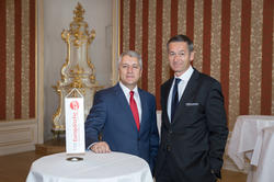 Hier sehen Sie den Vorstandsvorsitzenden Mag. Wolfgang Lackner und Mag. (FH) Andreas Sturmlechner. Fotocredit: Reza Sarkari.